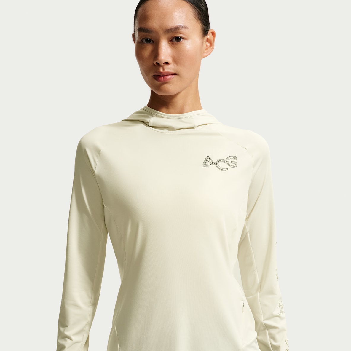 Nike ACG 'Solar Chase' Women's Dri-FIT UV Protection Hooded Trail-Running Top
