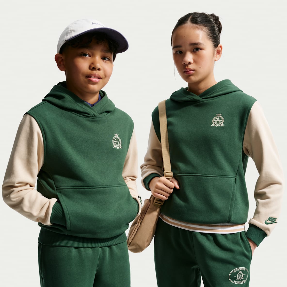 Nike Sportswear Club Hættetrøje i french terry til større børn
