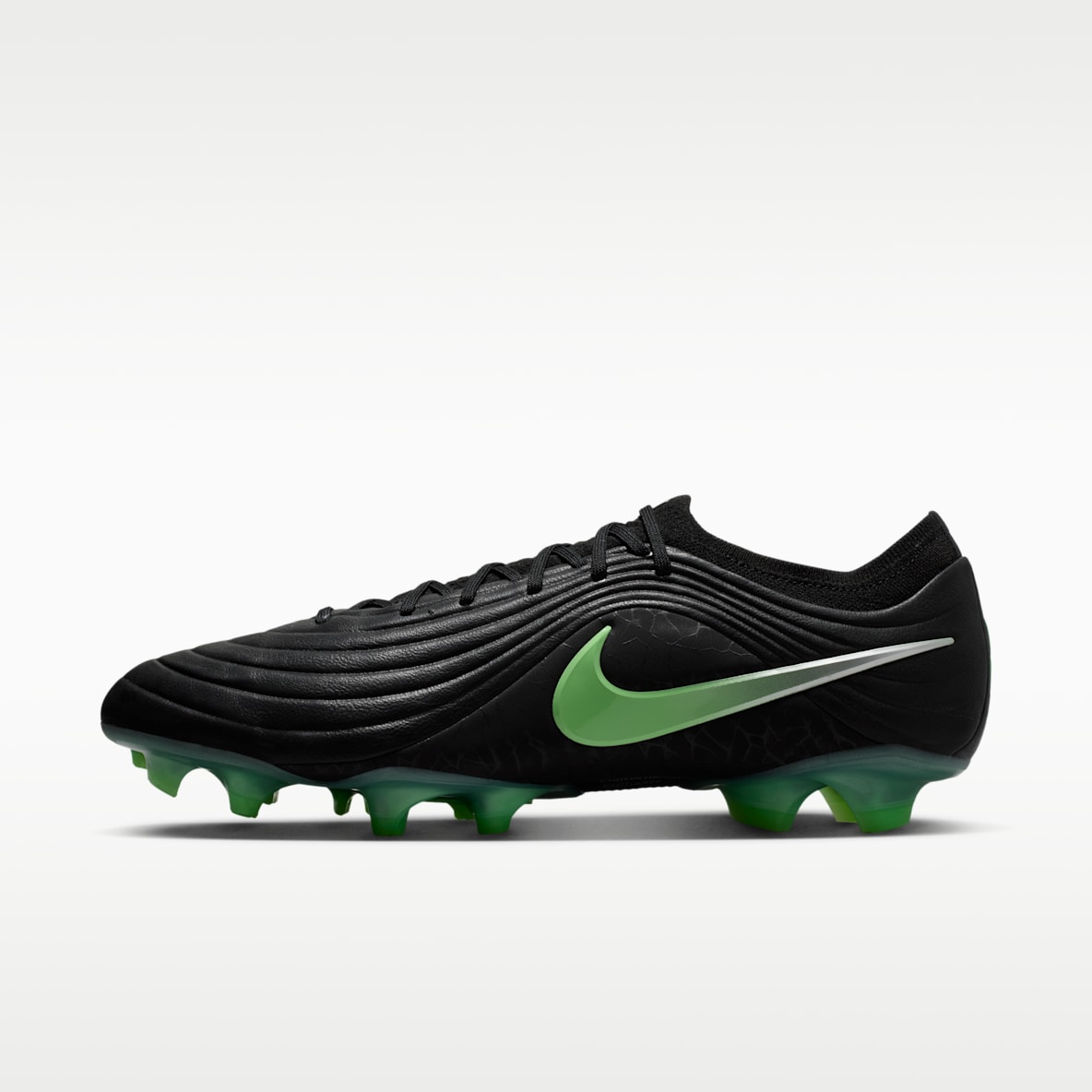 Nike Tiempo Maestro Elite Firm-Ground Low-Top Soccer Cleats