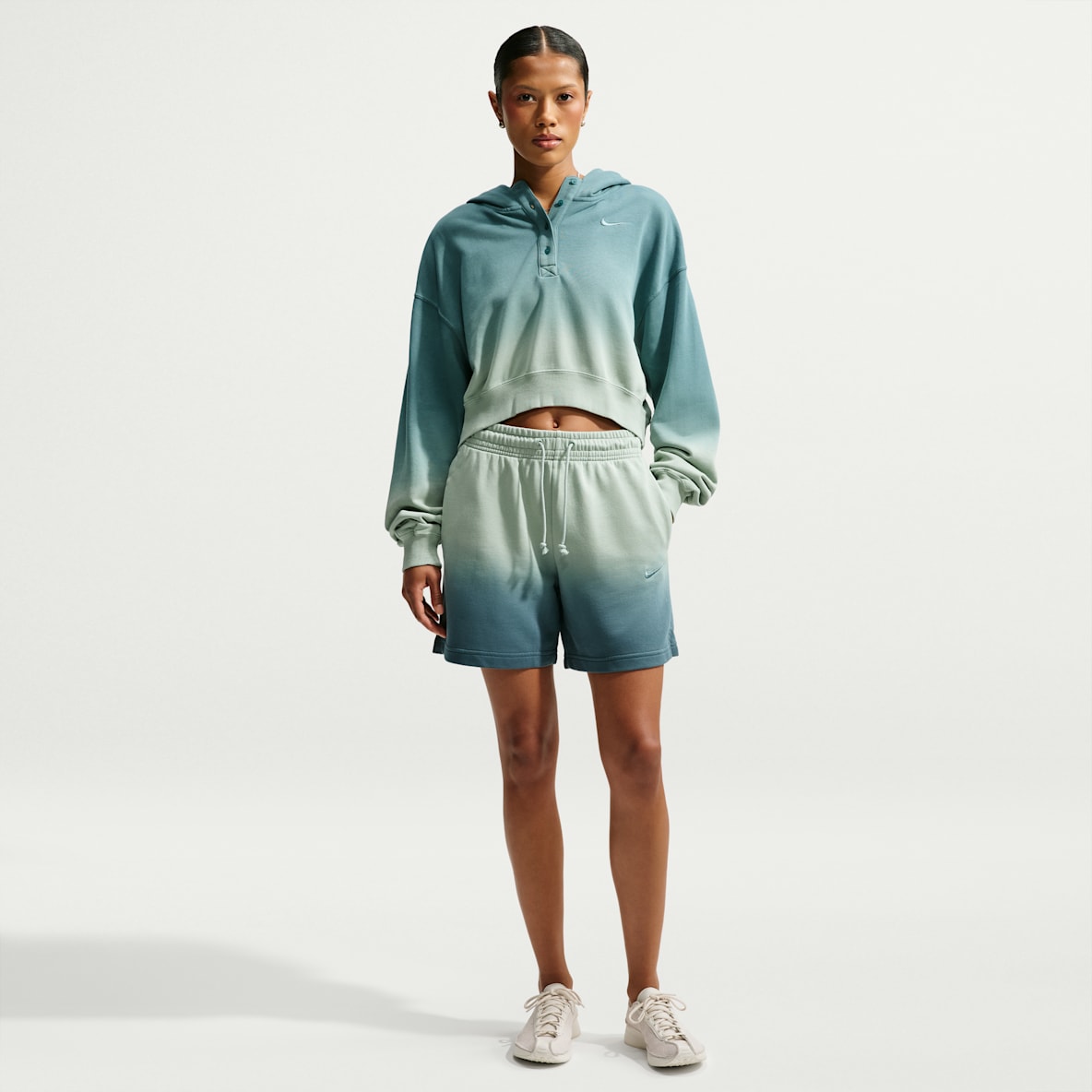 Nike Sportswear Phoenix Fleece Women's Mid-Rise Shorts