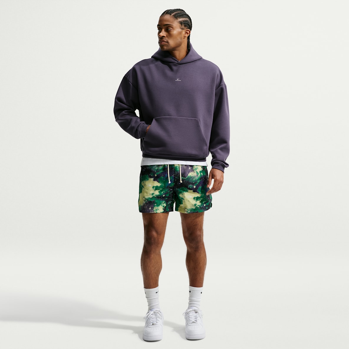 Nike Standard Issue Men's 5" Woven Basketball Shorts
