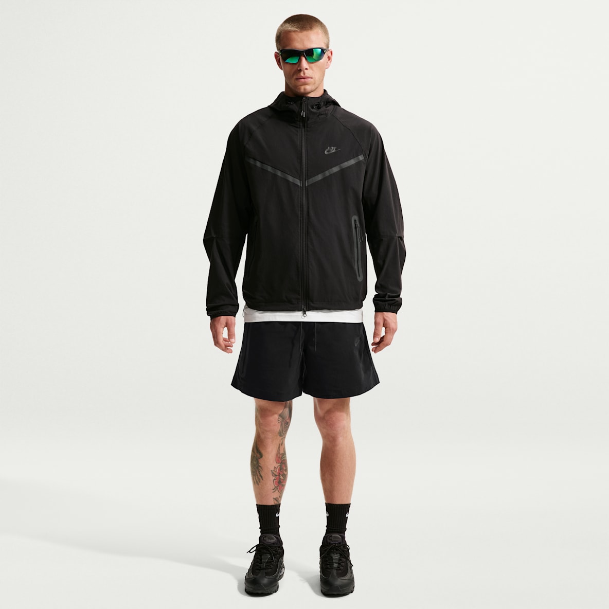 Nike Tech Shorts in tessuto – Uomo