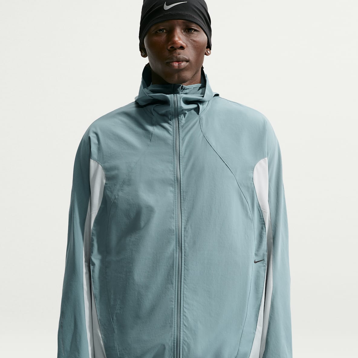Nike Tech Helios Men's Dri-FIT Long-Sleeve Shell