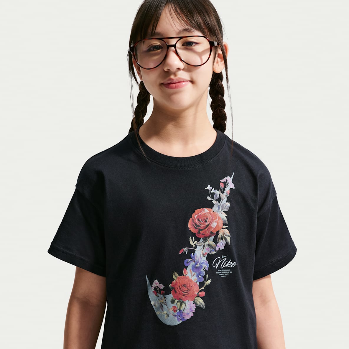 Nike Sportswear Big Kids' (Girls') T-Shirt