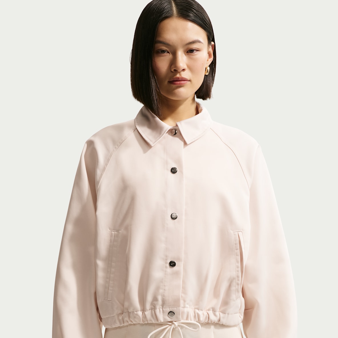 나이키 스포츠웨어 여성 오버사이즈 새틴 코치 재킷