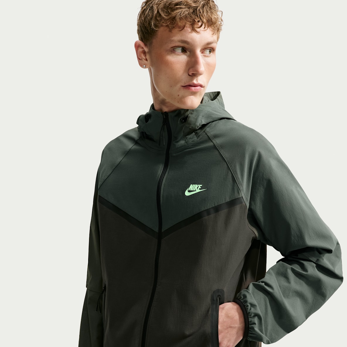 Nike Tech Men's Dri-FIT Woven Full-Zip Windrunner Jacket