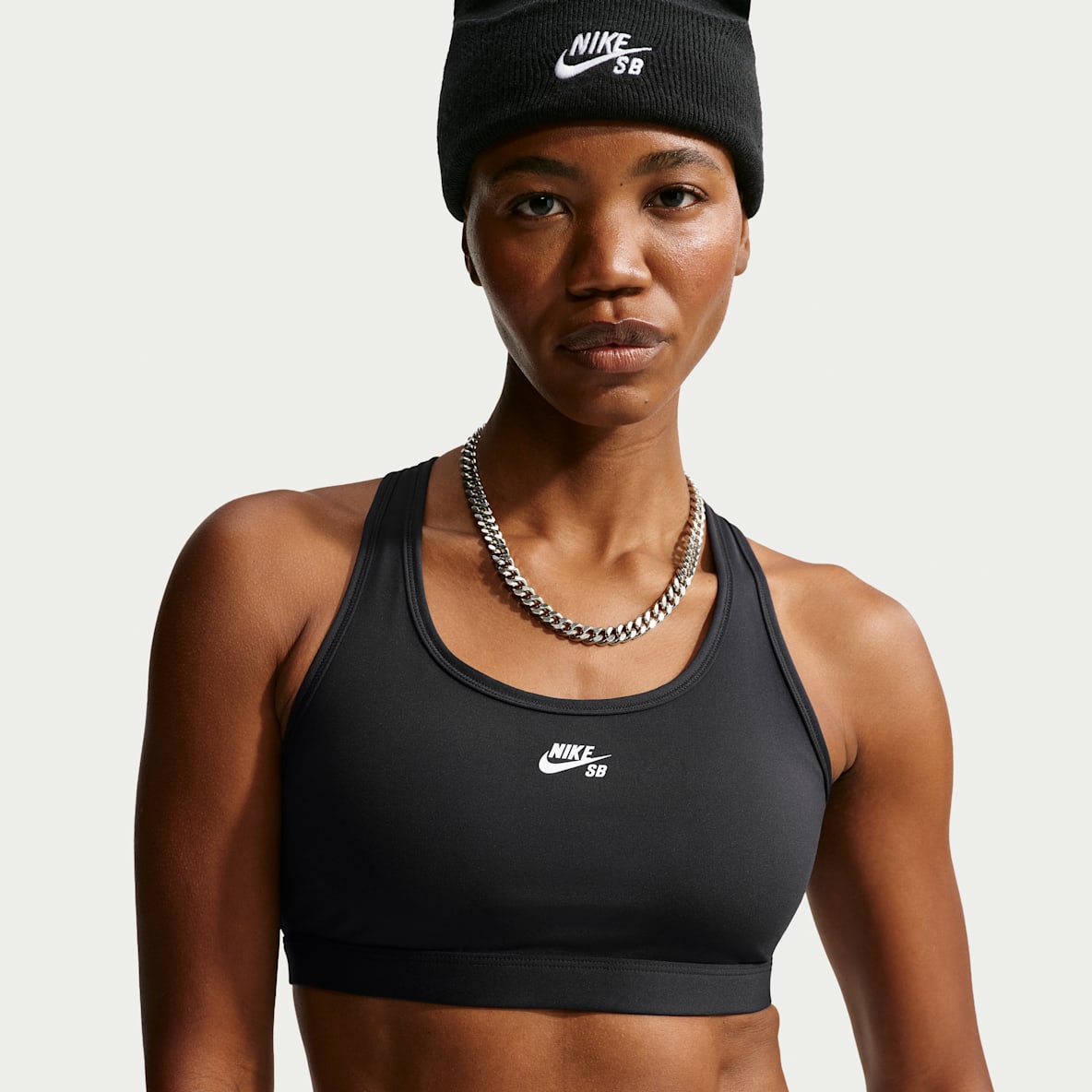 Nike SB Swoosh Bra deportivo de skateboarding con almohadilla de media sujeción para mujer