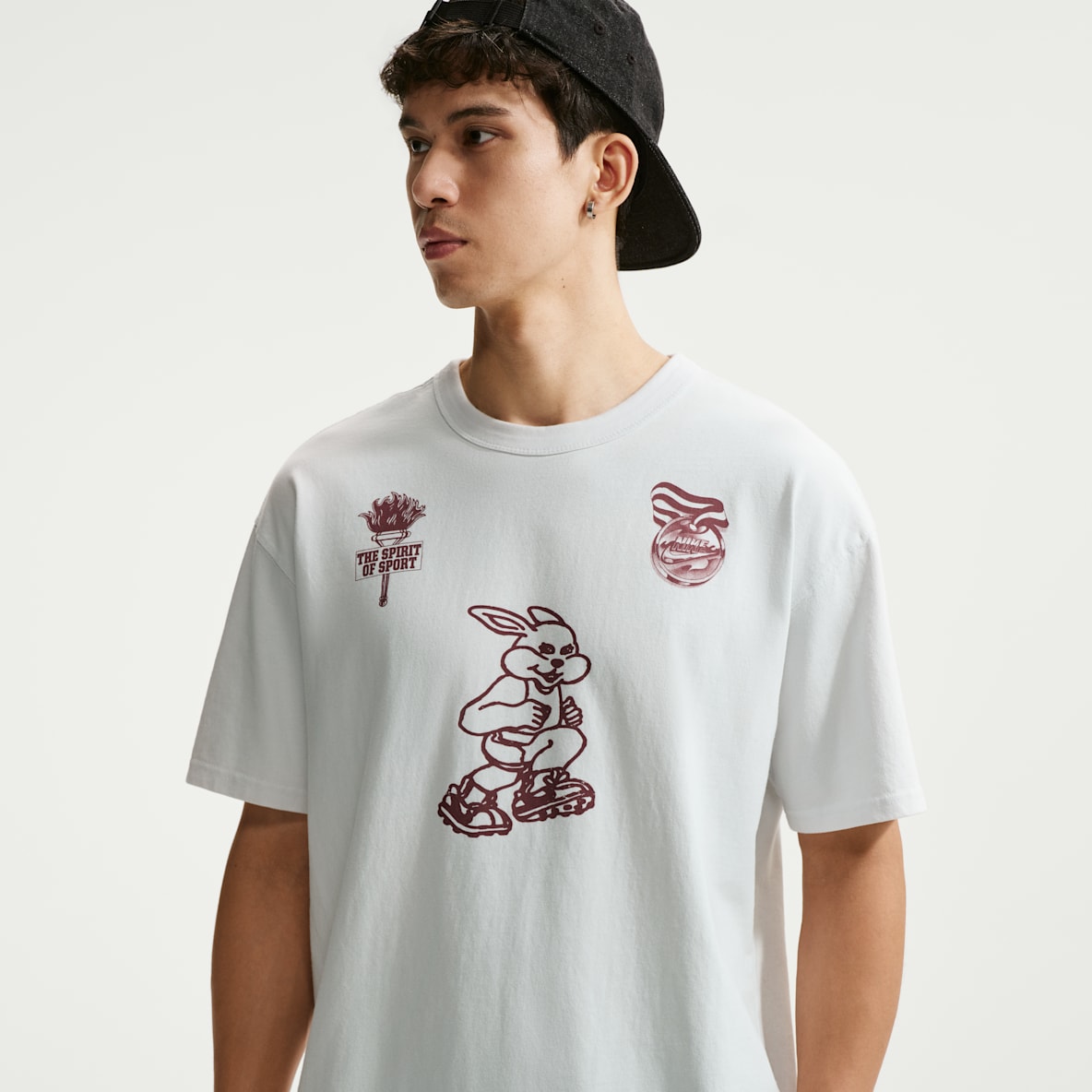 Nike Sportswear Premium Essentials เสื้อยืดผู้ชาย