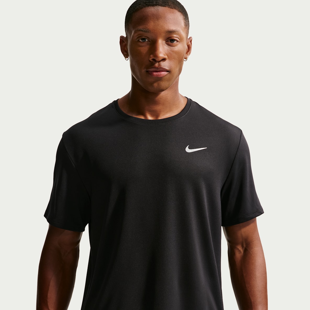 Nike Miler Playera de correr de manga corta Dri-FIT UV para hombre