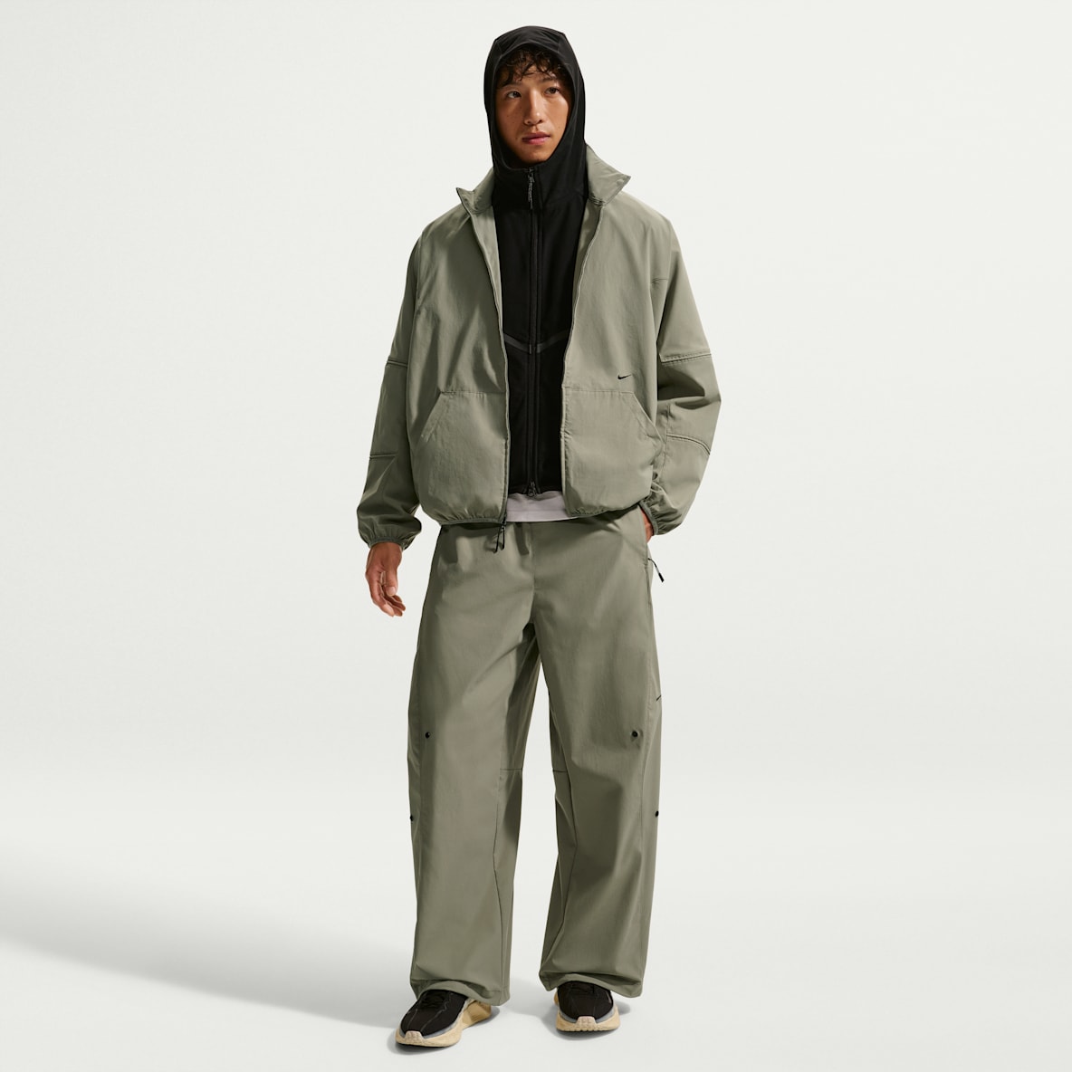 ナイキ テック ヘリオス メンズ Dri-FIT パンツ