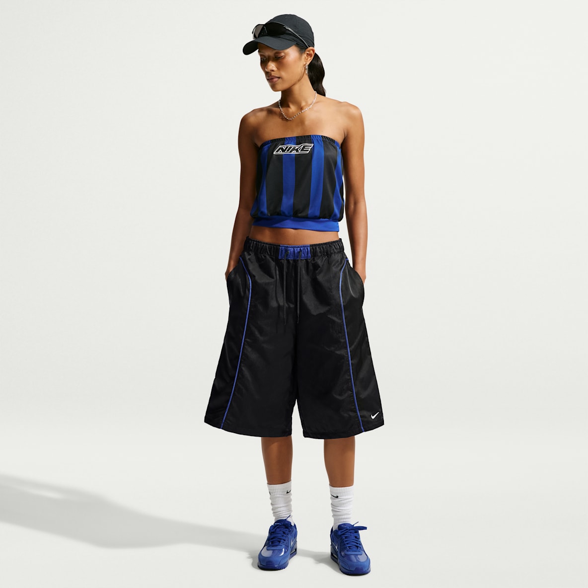 Nike Sportswear Women's Loose Mid-Rise Woven Shorts