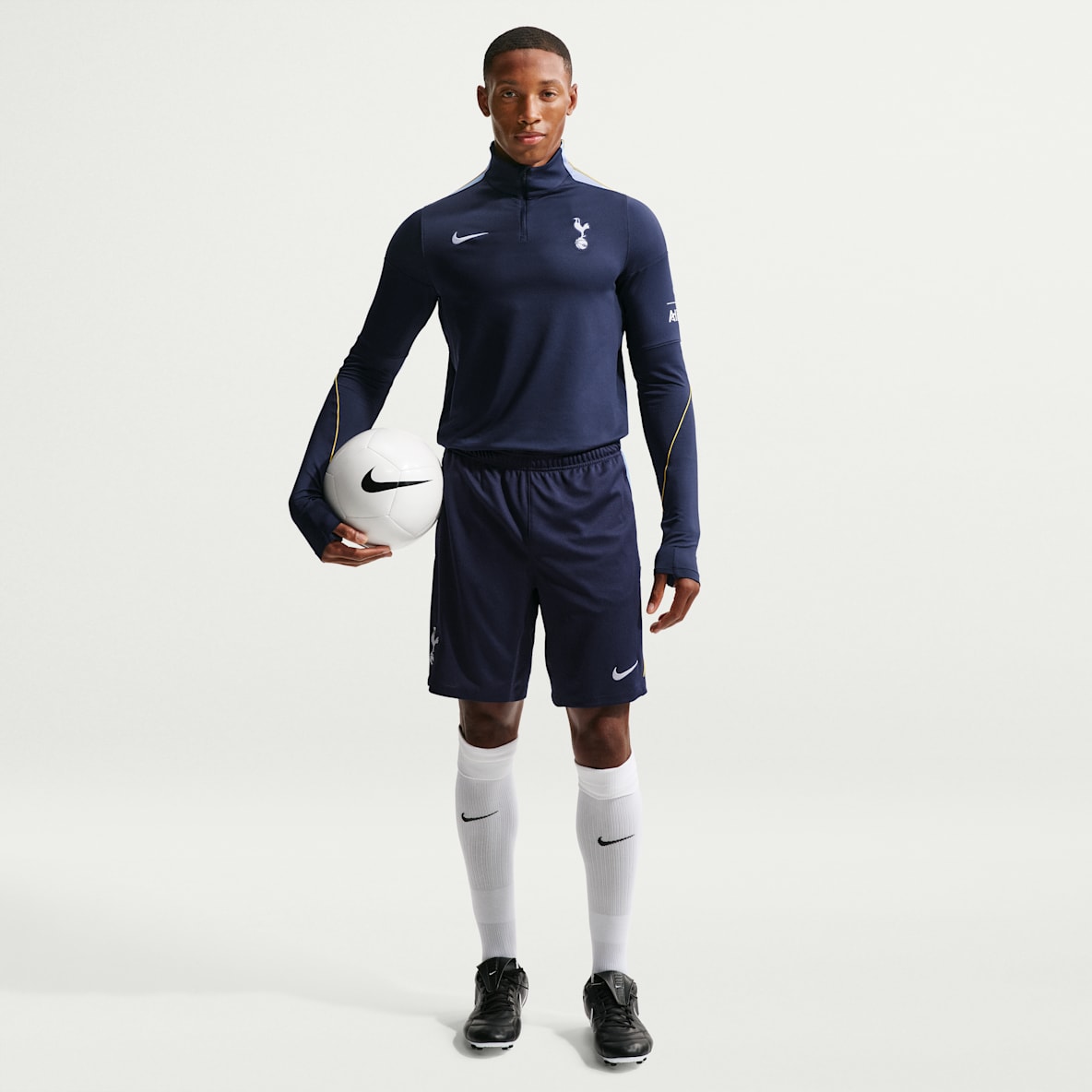 Tottenham Hotspur Strike Men's Nike Dri-FIT Football Knit Shorts
