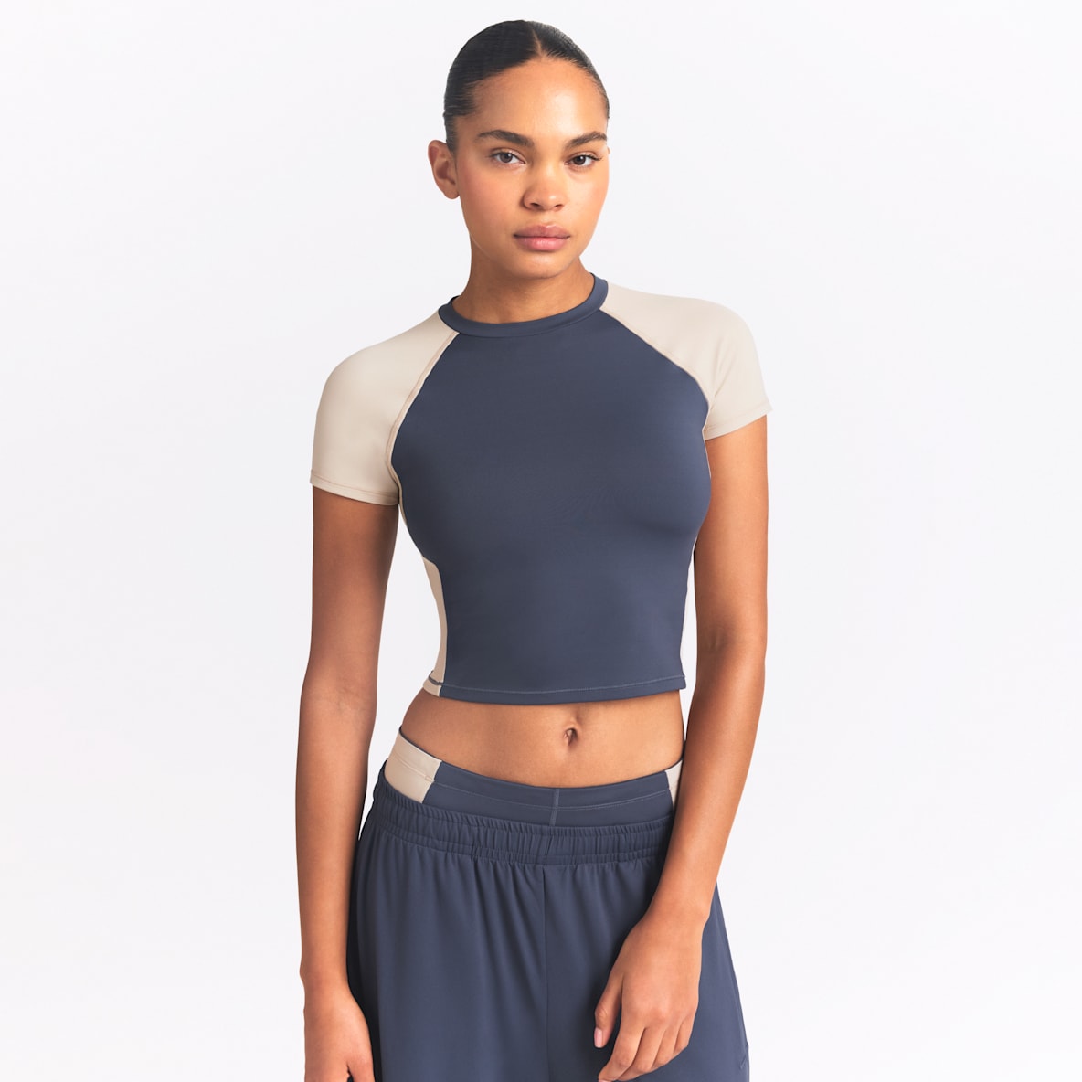 NikeSKIMS Matte Shine Mix Women's Short-Sleeve Crop Top
