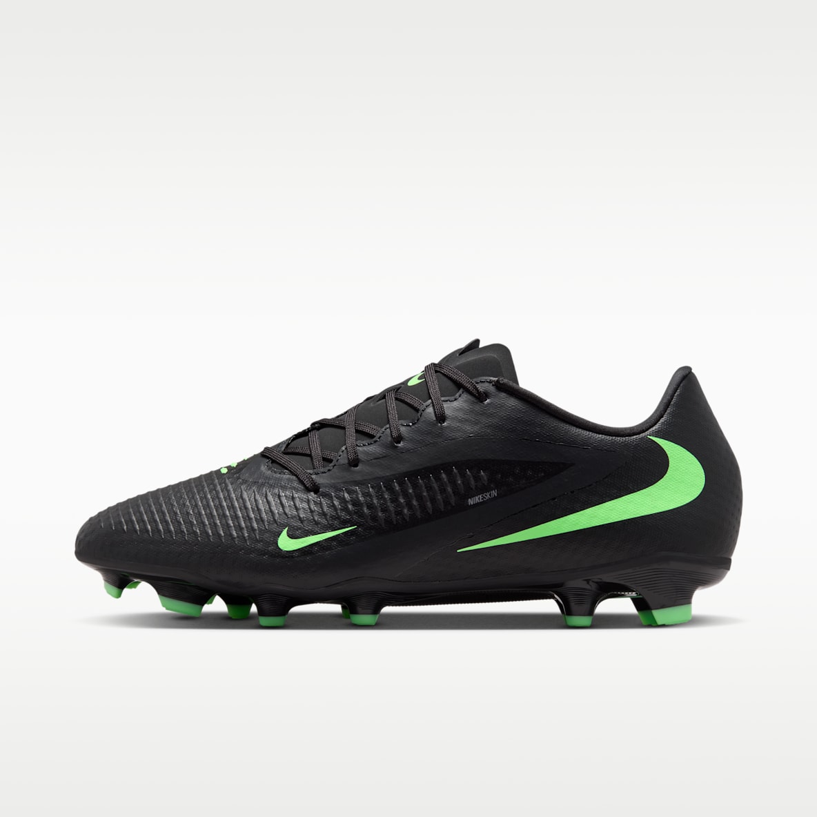 Nike Phantom 6 Low Academy Multi-ground Football Boot