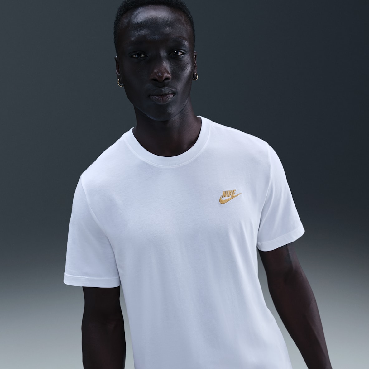 Nike Sportswear Club T-shirt – Uomo