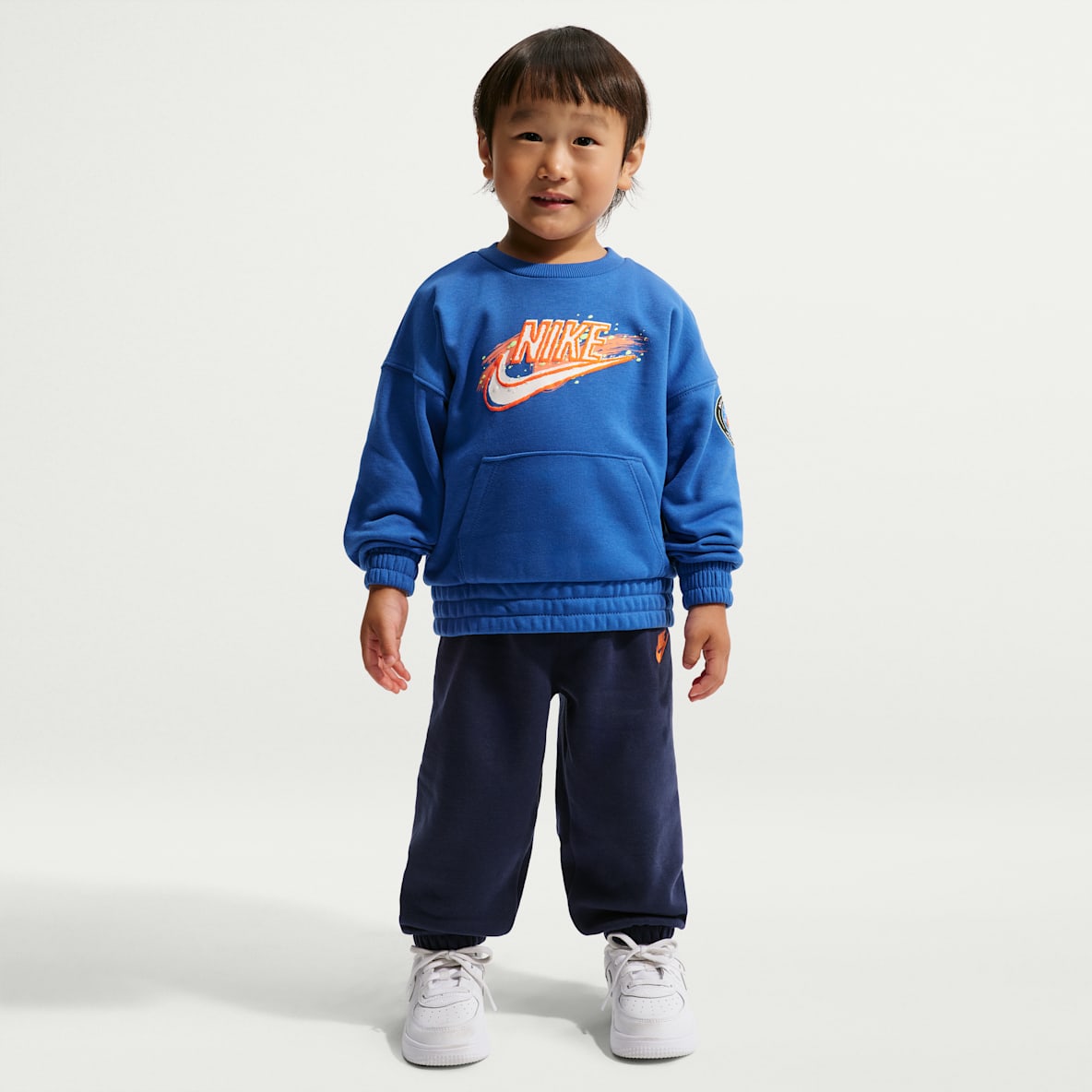 Nike Sportswear Conjunto de 2 piezas con cuello redondo de tejido Fleece Snow Motion para niños