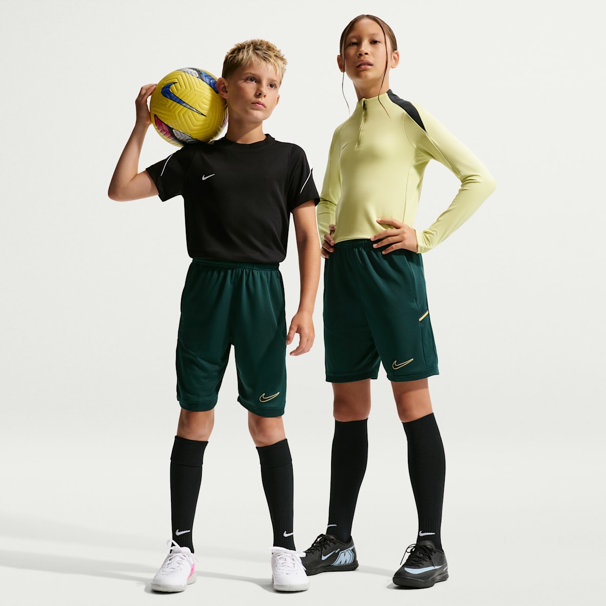 Nike Academy Big Kids' Dri-FIT Soccer Knit Shorts