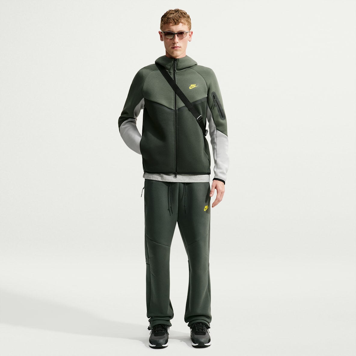 Nike Tech Men's Open-Hem Fleece Pants