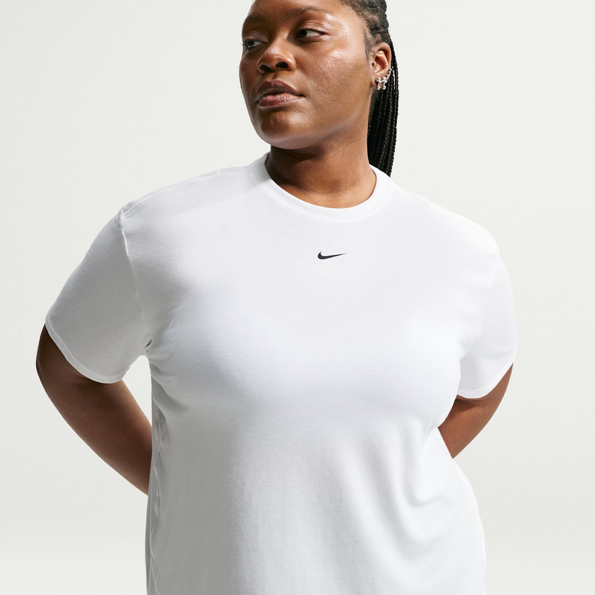 Nike One Relaxed Kortärmad tröja Dri-FIT för kvinnor (Plus Size)