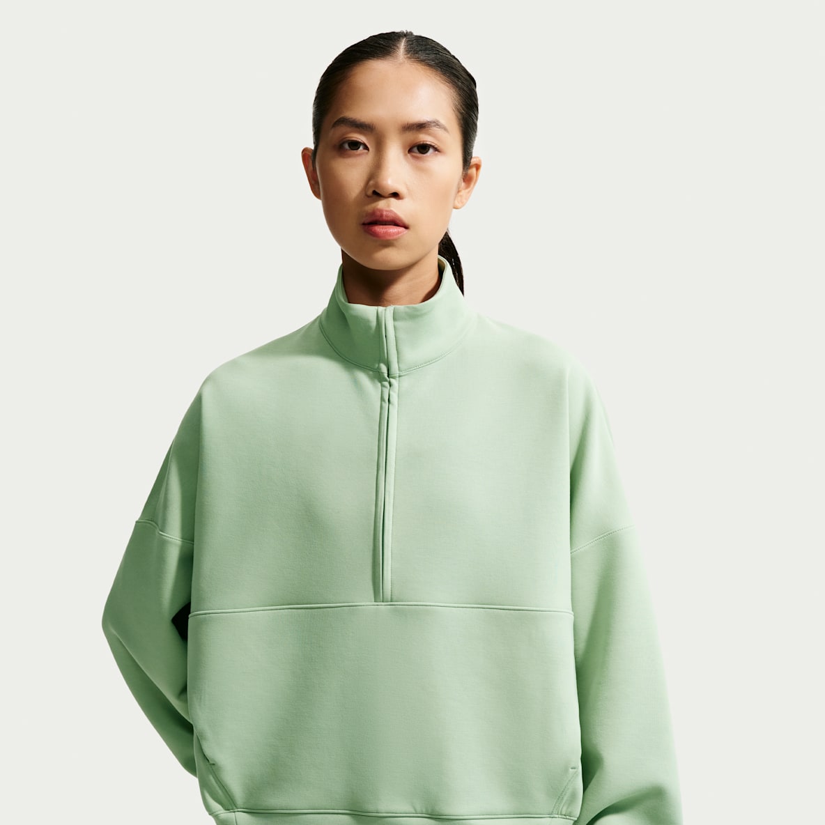 Nike 24.7 ImpossiblySoft Women's Dri-FIT Oversized 1/2-Zip Top