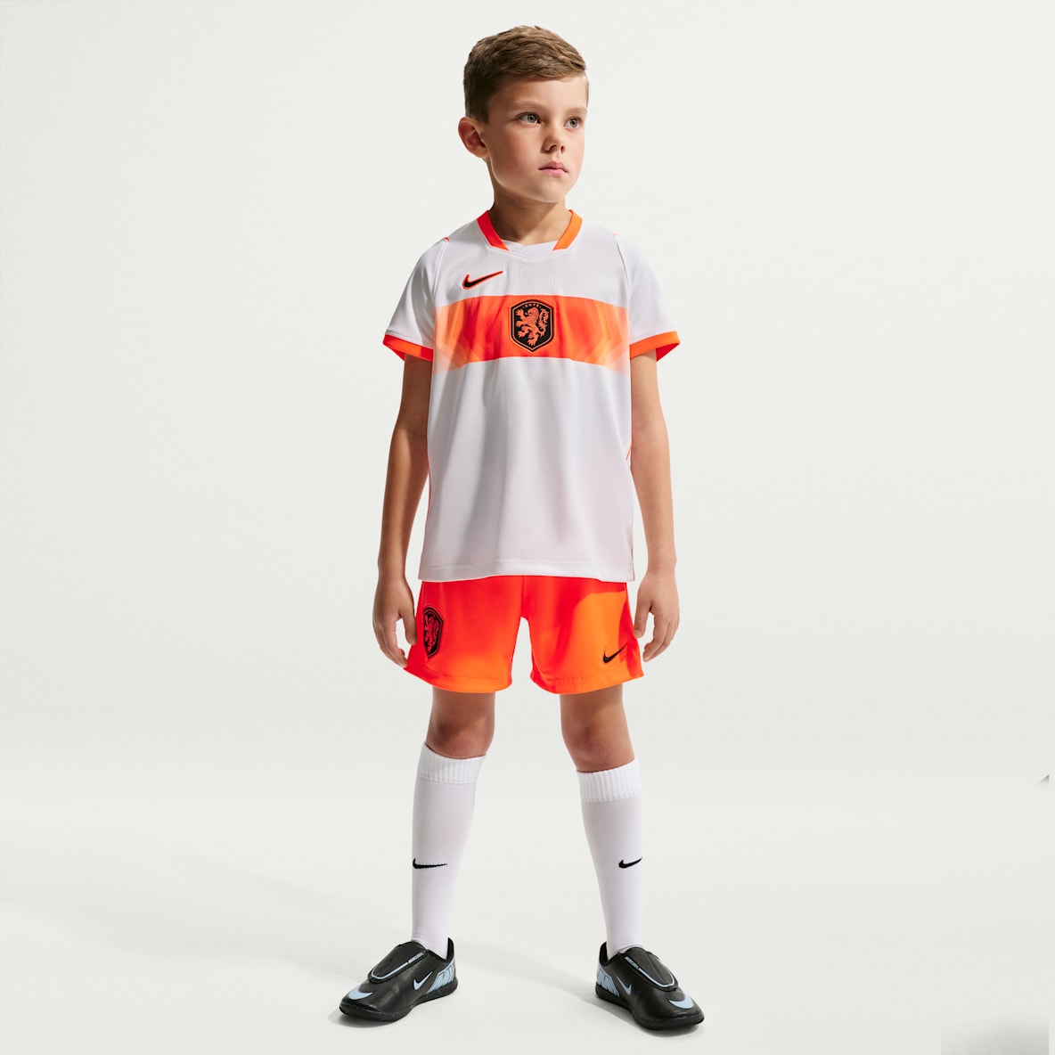 Netherlands 2026 Stadium Away Nike Soccer háromrészes replikaszett kisgyerekeknek