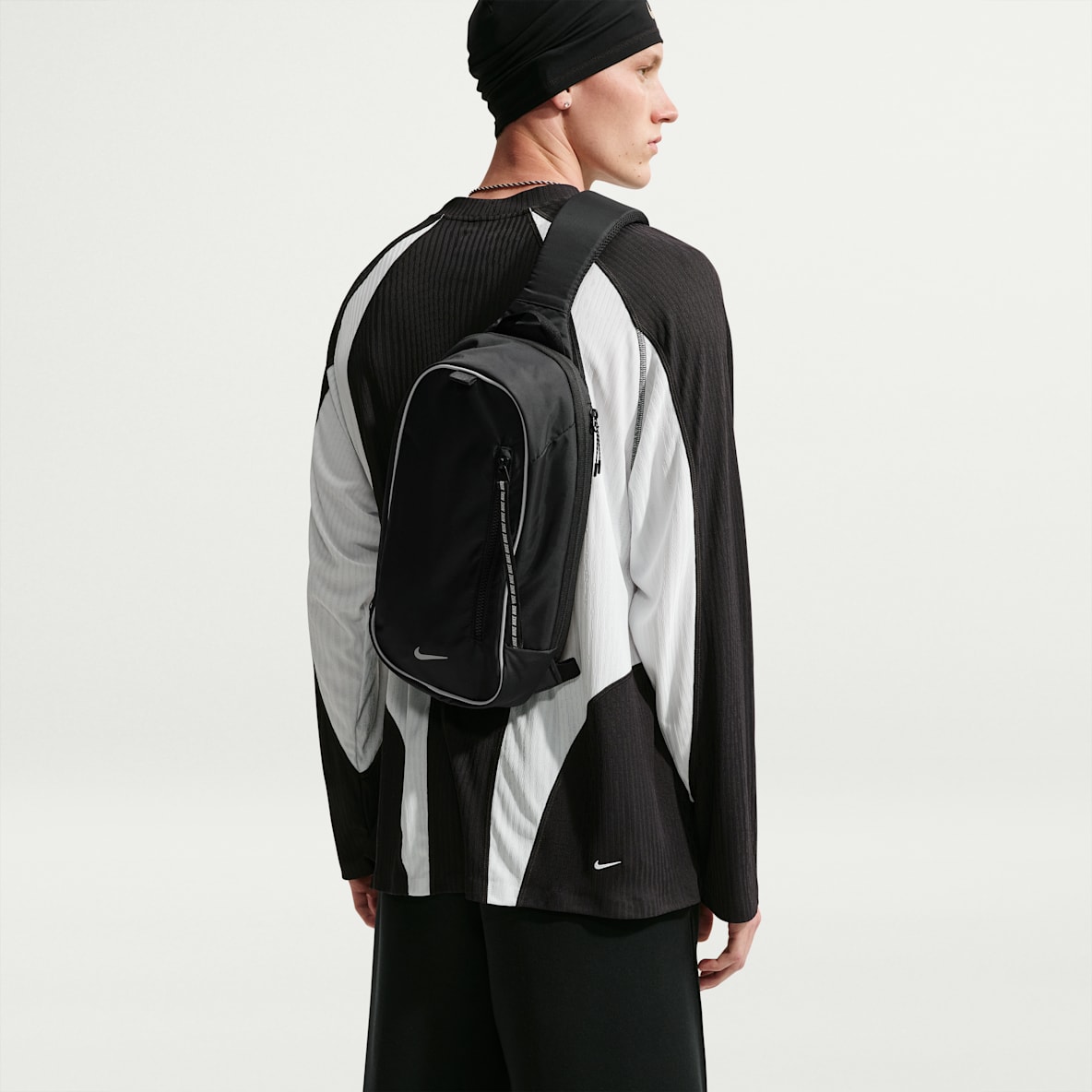Nike Commute Schoudertas (8 liter)