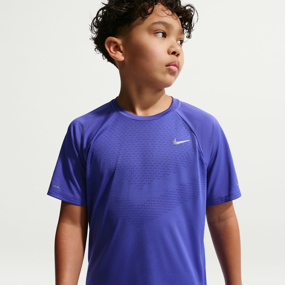 Nike Stride Big Kids' Dri-FIT Short-Sleeve Top