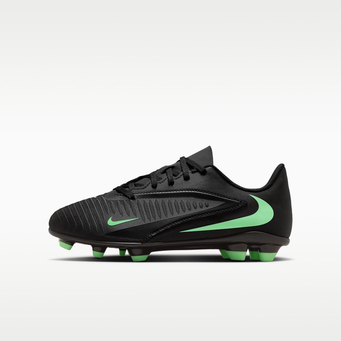 Nike Jr. Phantom 6 Low Club Big Kids' Multi-Ground Soccer Cleats