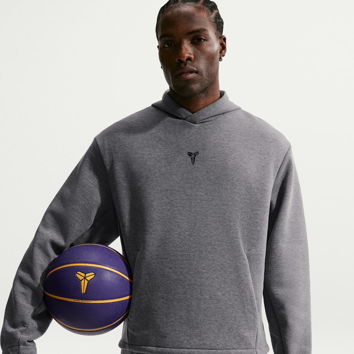 Kobe Men's Nike Dri-FIT Pullover Basketball Hoodie