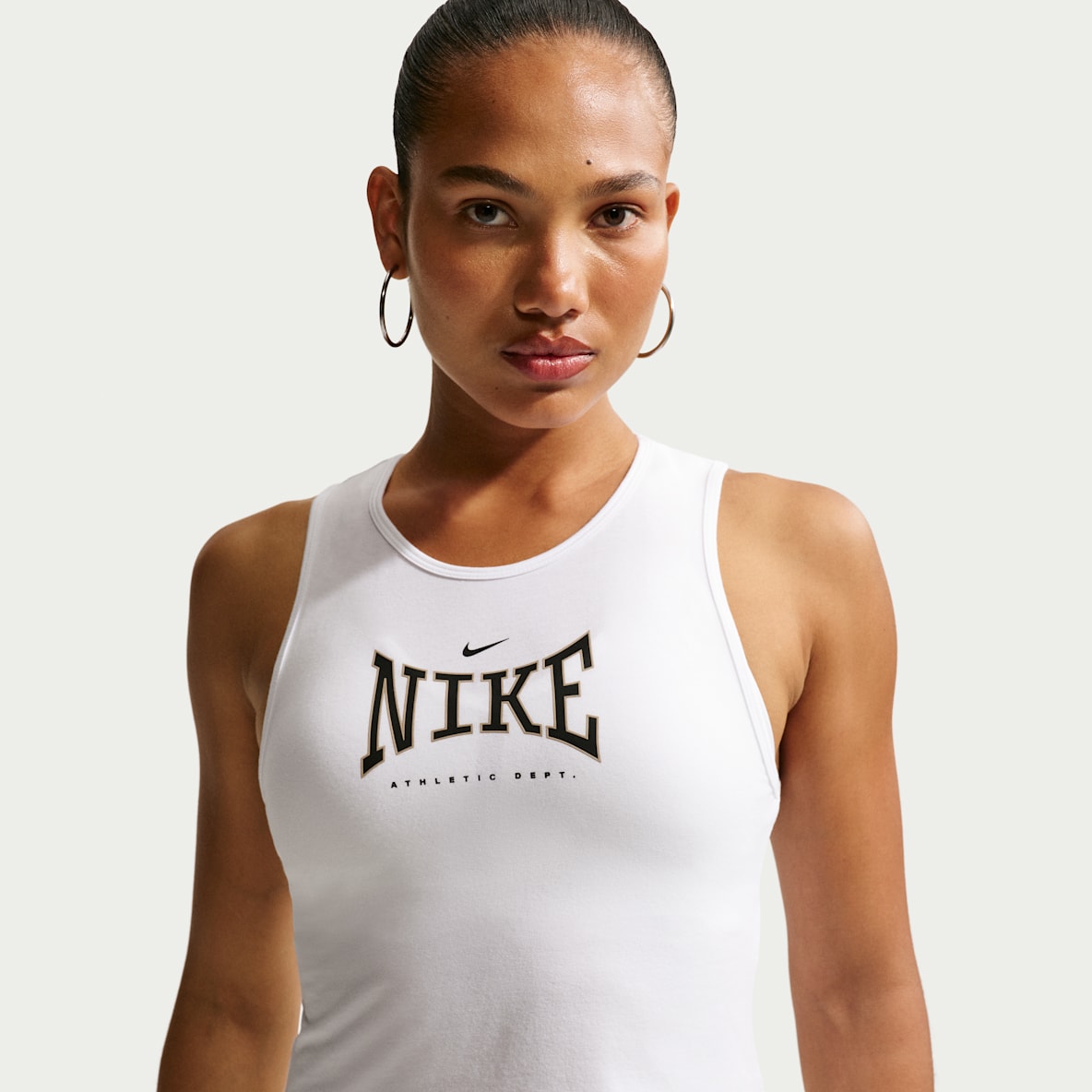 Nike Sportswear Camiseta de tirantes ajustada cropped para mujer