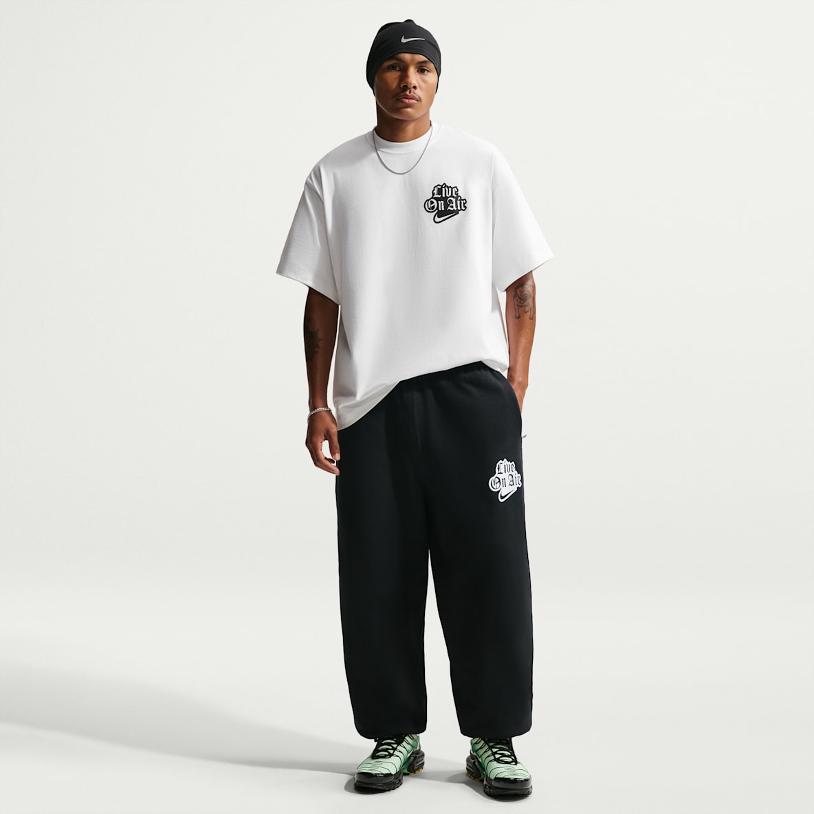 Nike Solo Swoosh Men's Cuffed Fleece Trousers