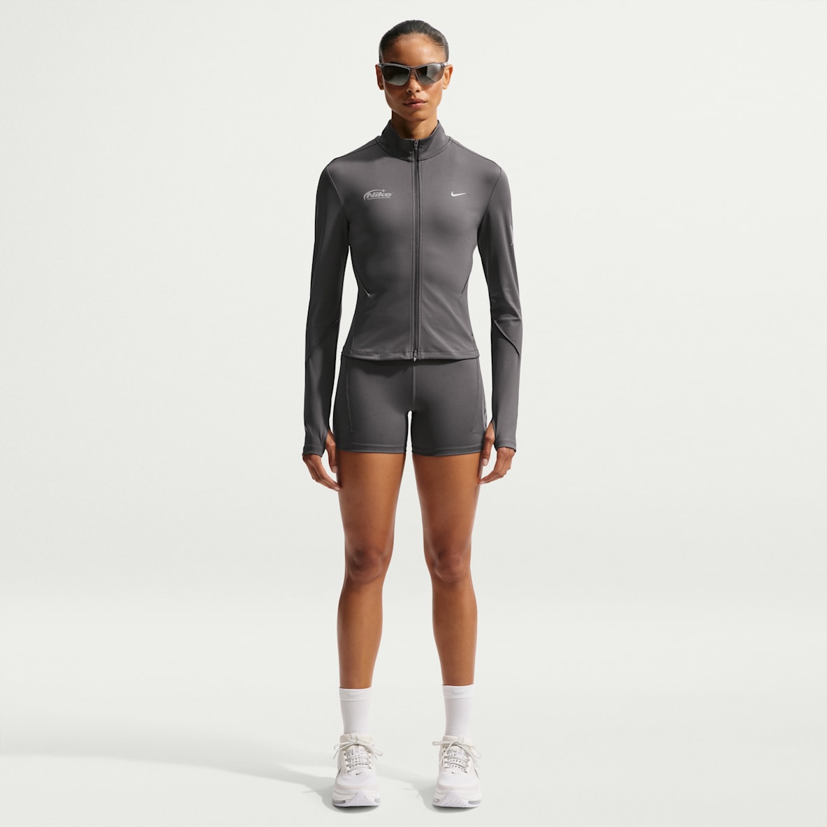 Nike Swift Shorts de correr de tiro alto ajustados de 10 cm para mujer