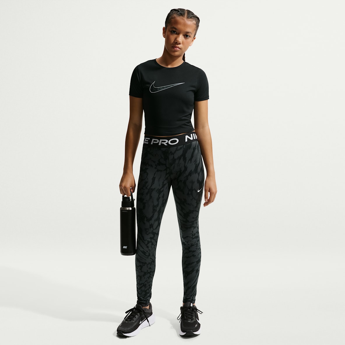 Nike Pro Older Kids' (Girls') Leggings