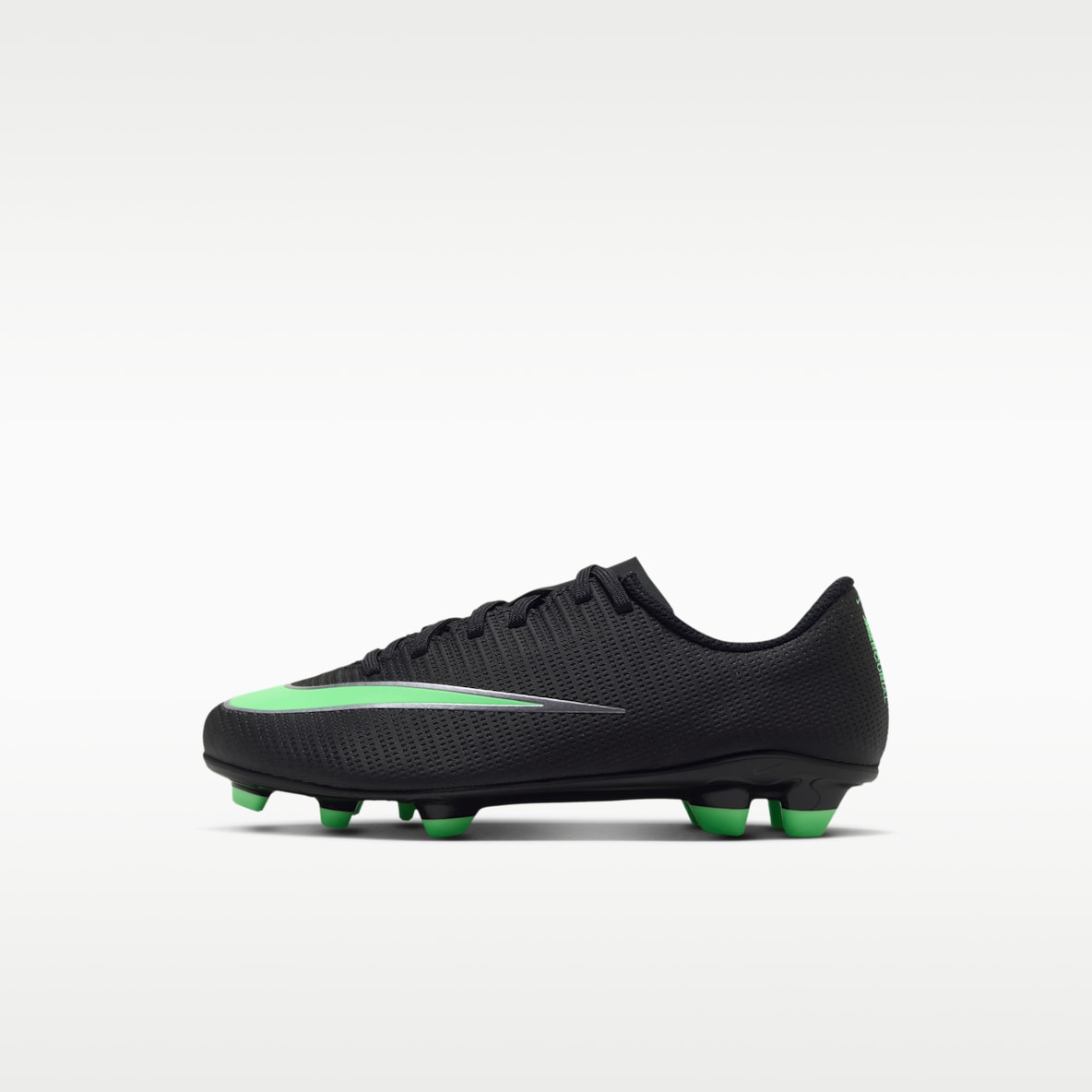 Nike Jr. Mercurial Vapor 17 Club Little Kids' Multi-Ground Low-Top Soccer Cleats