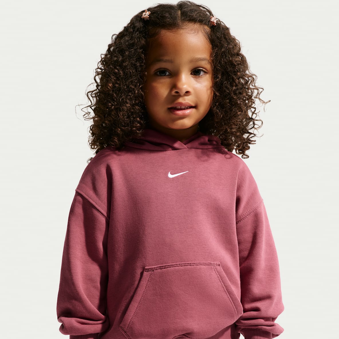 Nike Sportswear Sudadera con gorro sin cierre de tejido Fleece Studio infantil