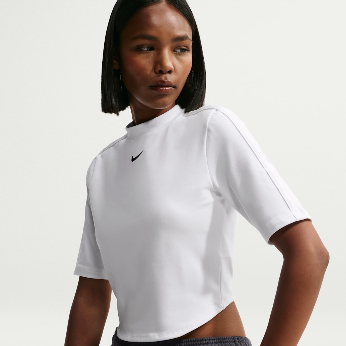 Nike Sportswear Playera ajustada para mujer