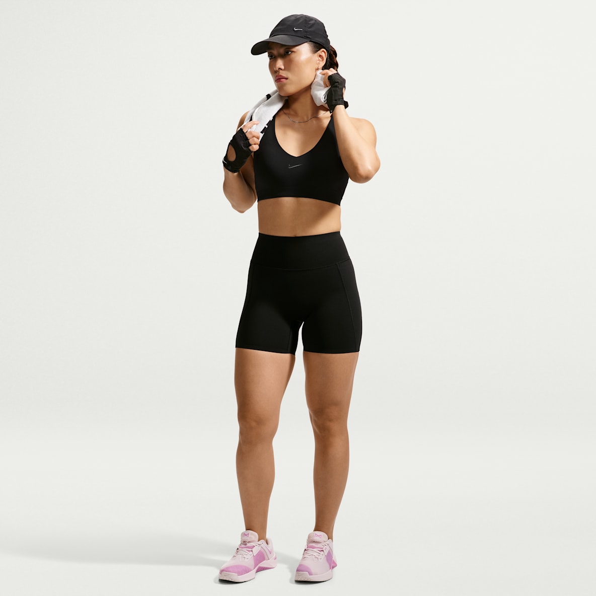 Nike Universa กางเกงปั่นจักรยานขาสั้น 5 นิ้วเอวสูงผู้หญิงแบบไม่มีตะเข็บด้านหน้า
