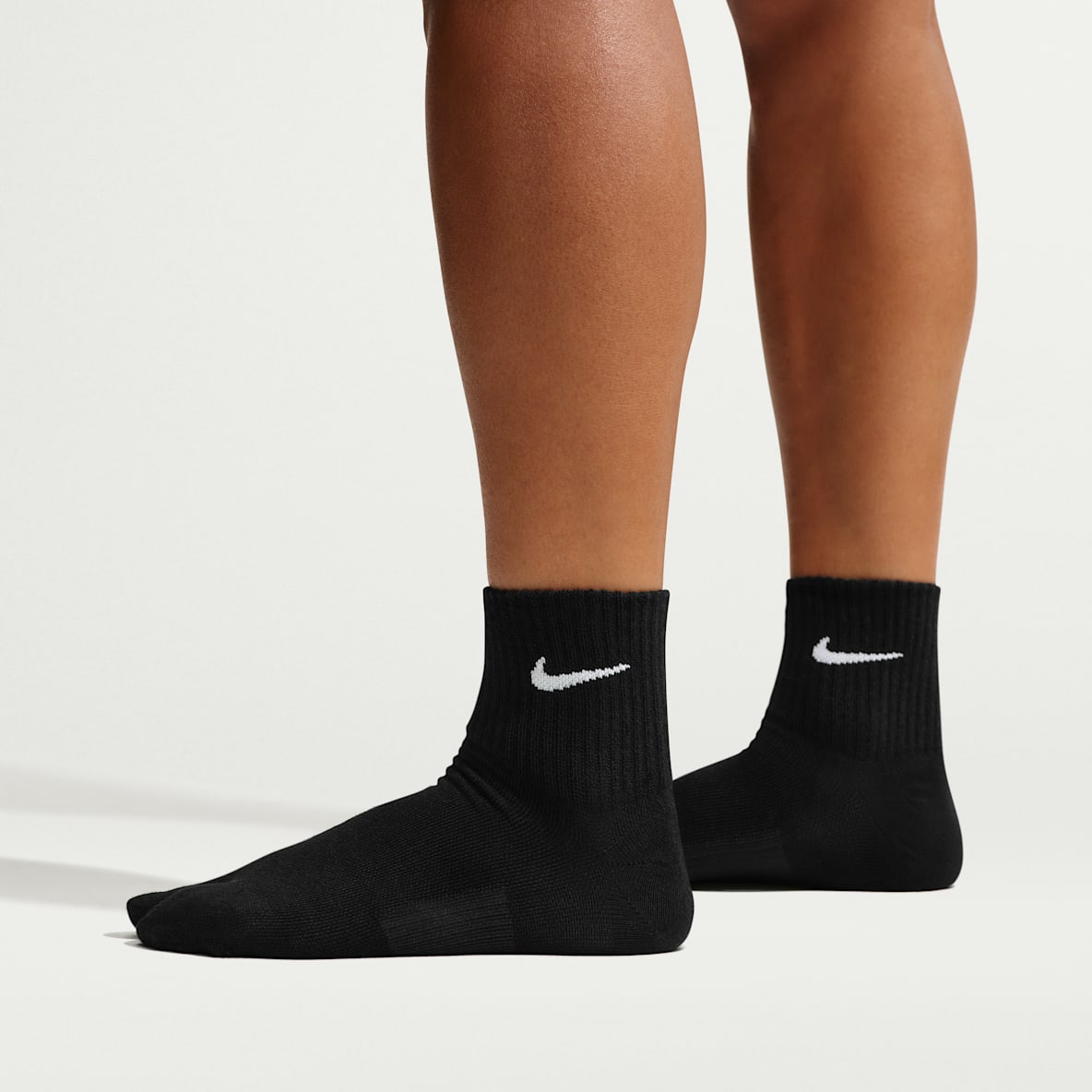 Nike Everyday Plus „Rift“ Leichte Knöchelsocken mit geteilten Zehen