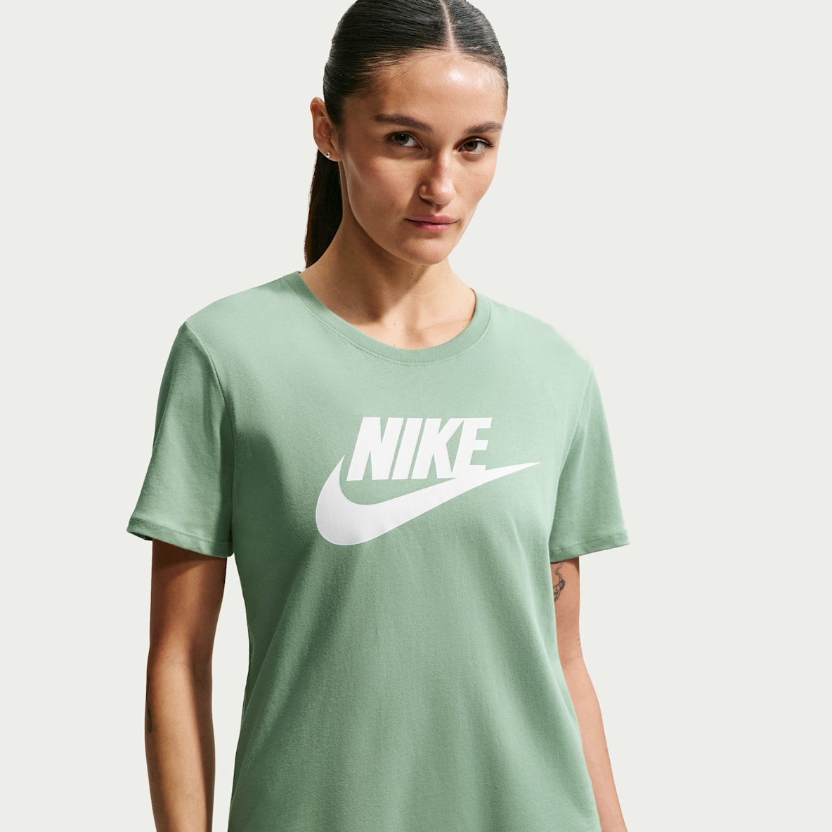 Nike Sportswear Essentials Women's Logo T-Shirt