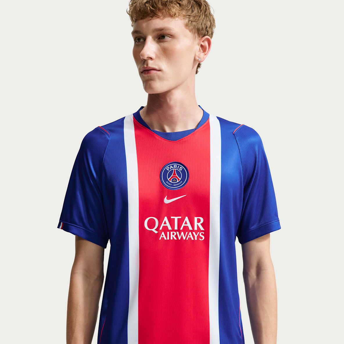 パリ サンジェルマン (PSG) 2026/27 スタジアム ホーム メンズ ナイキ Dri-FIT サッカー レプリカ ユニフォーム トップス