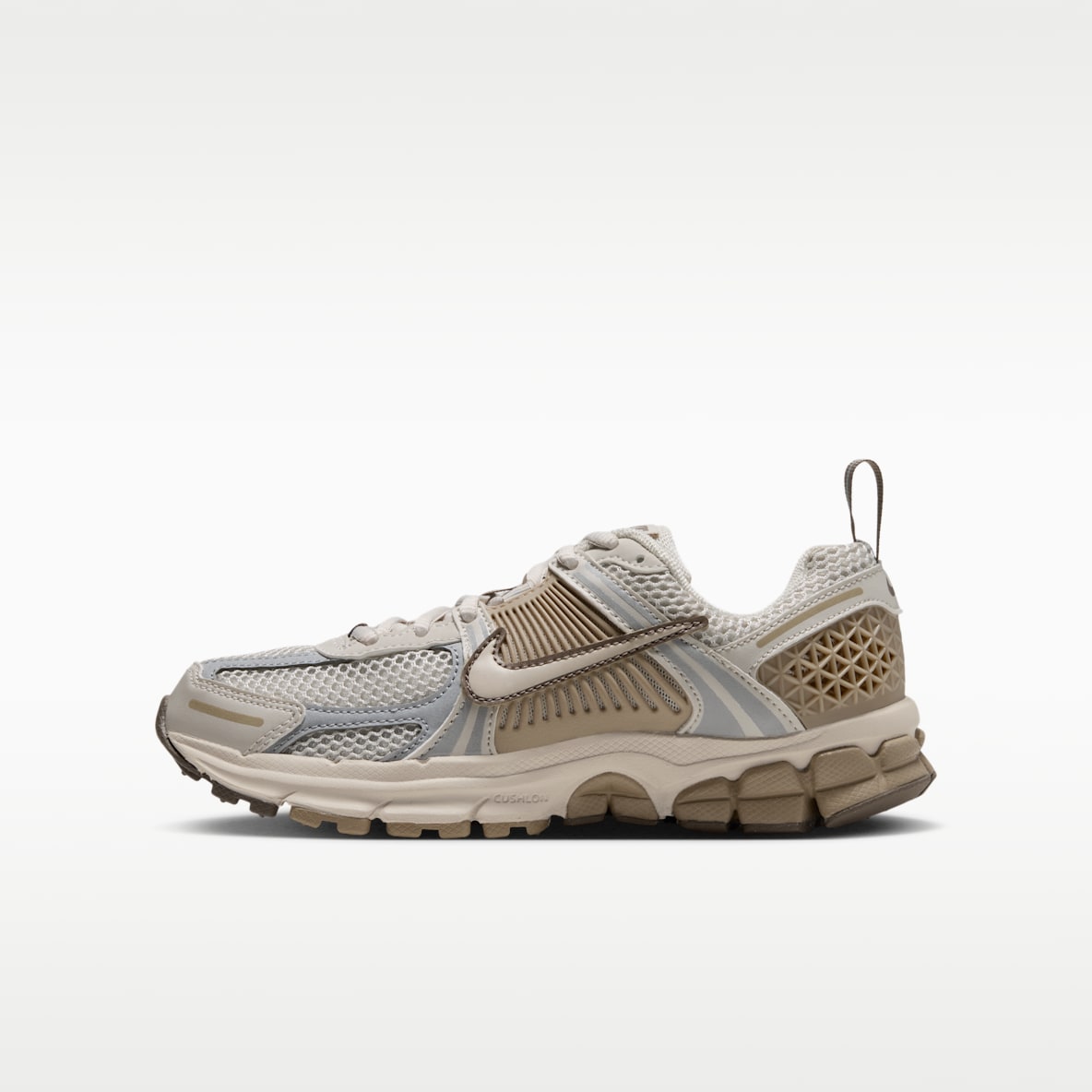 Nike Vomero 5 Older Kids' Shoes with Reflective Design Accents