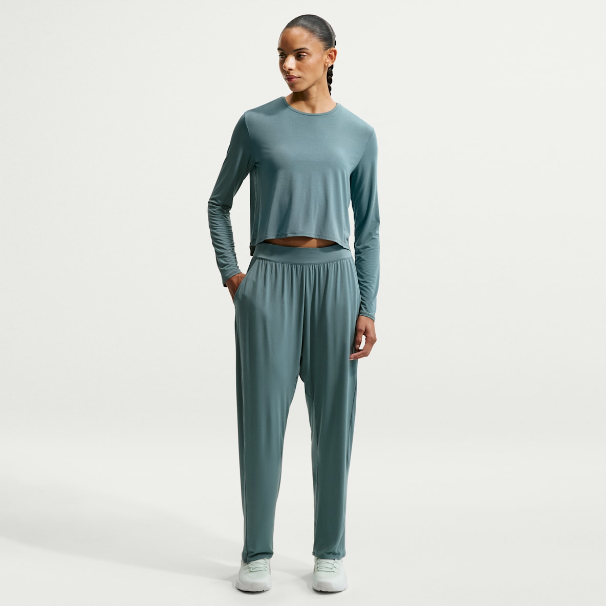 Nike Zenvy Women's Loose Mid-Rise Trousers