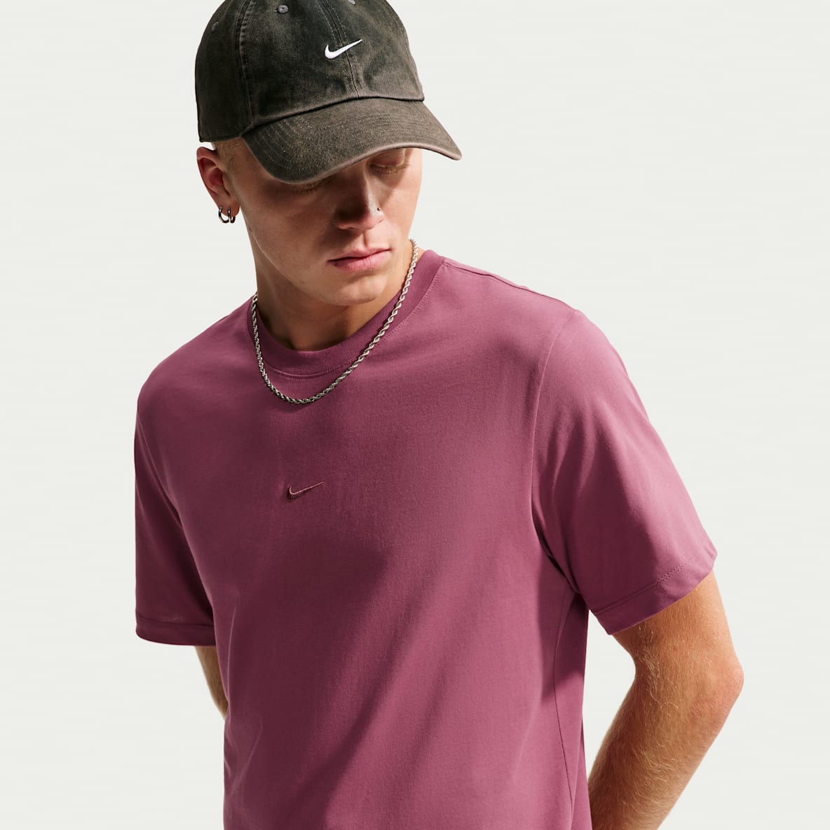 Nike Sportswear Men's Standard T-Shirt