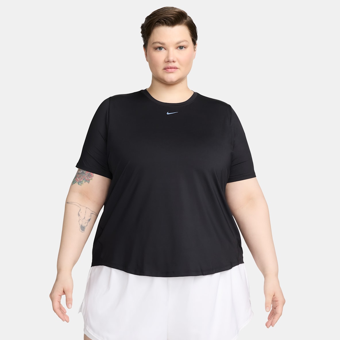 Nike One Classic Playera de manga corta Dri-FIT para mujer (talla grande)