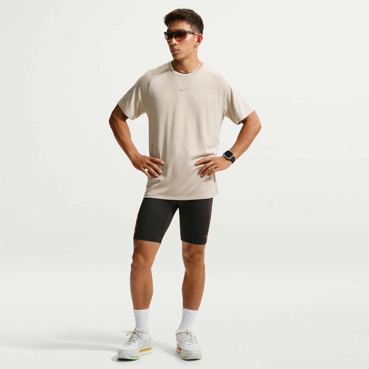 Nike Fast กางเกงวิ่งรัดรูปความยาว 1/2 ส่วนผู้ชายมีซับใน Dri-FIT