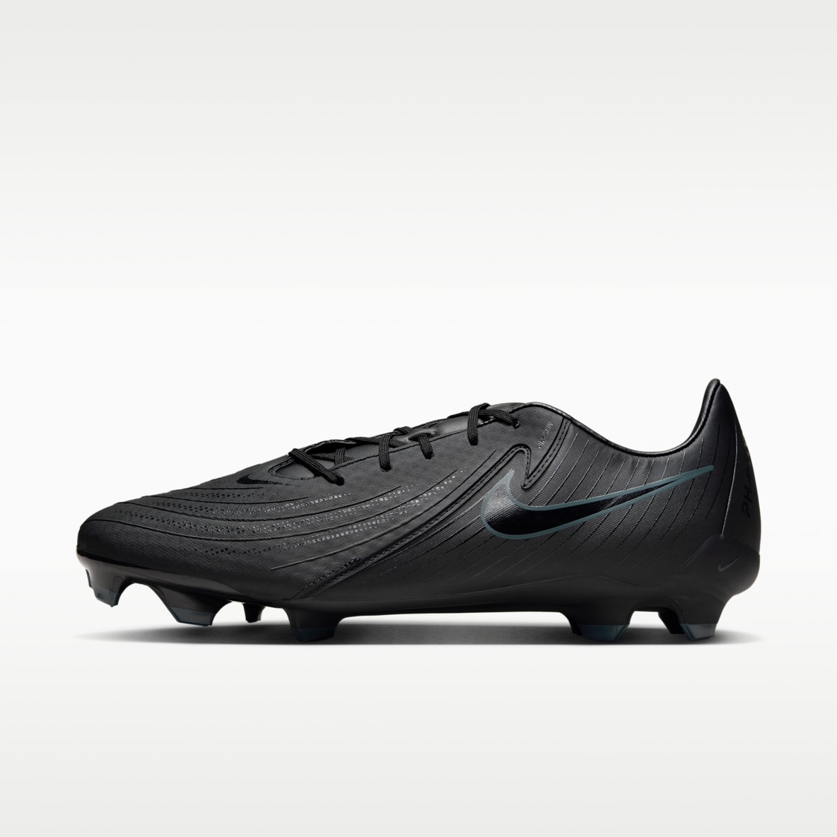 Nike Phantom GX 2 Academy Multi-Ground Low-Top Football Boot
