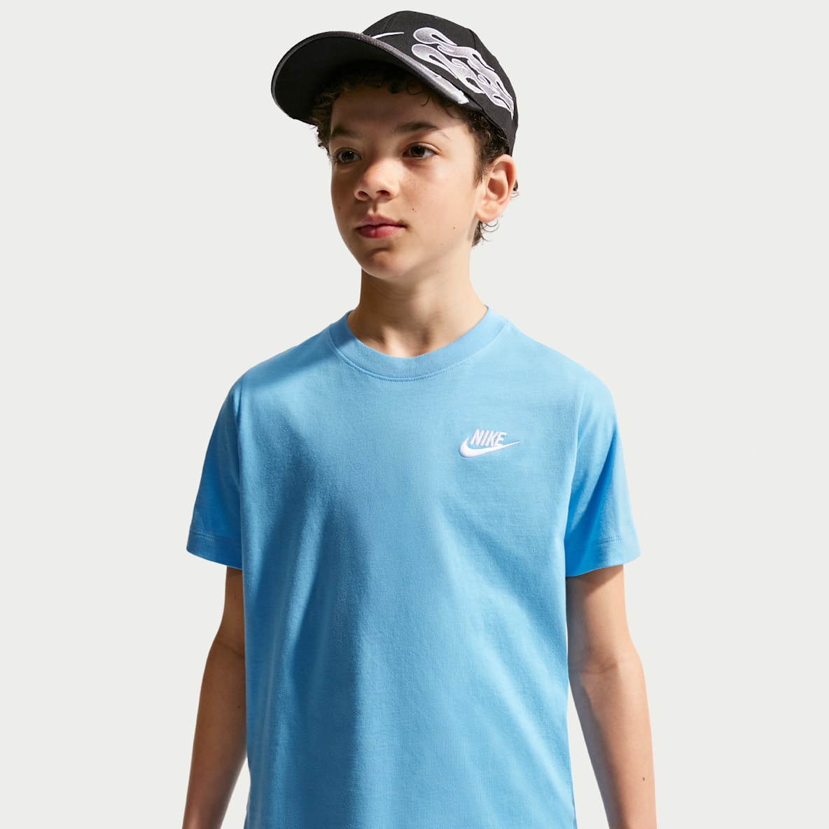 Nike Sportswear Older Kids' T-Shirt