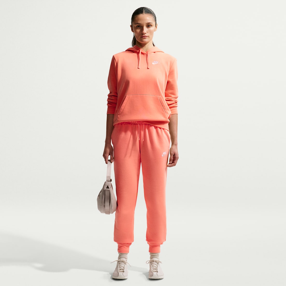 Nike Sportswear Club Fleece Joggers de tiro medio para mujer