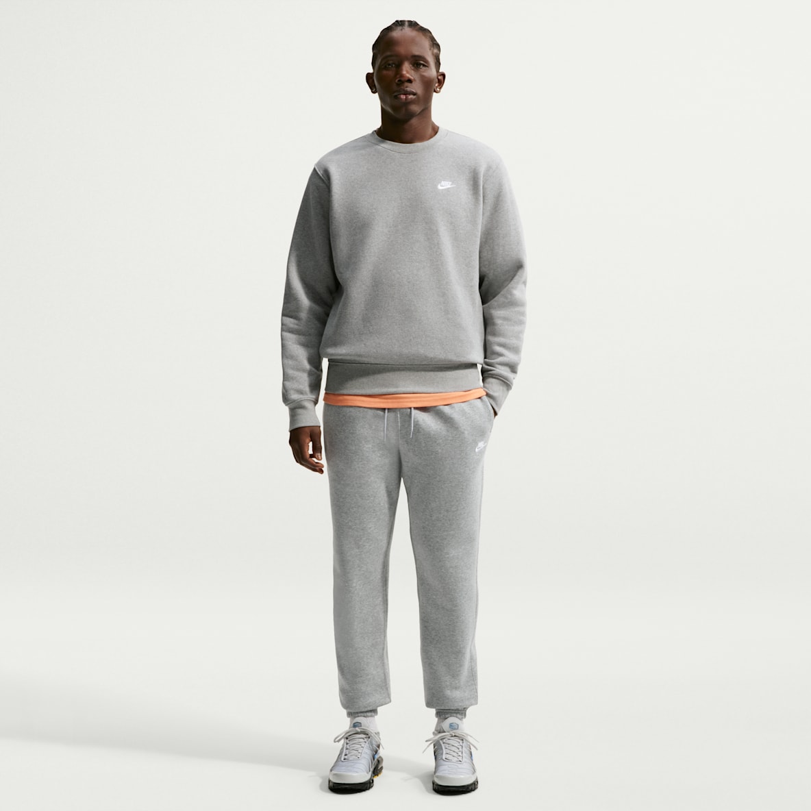 Nike Club Men's Cuffed Brushed Fleece Trousers