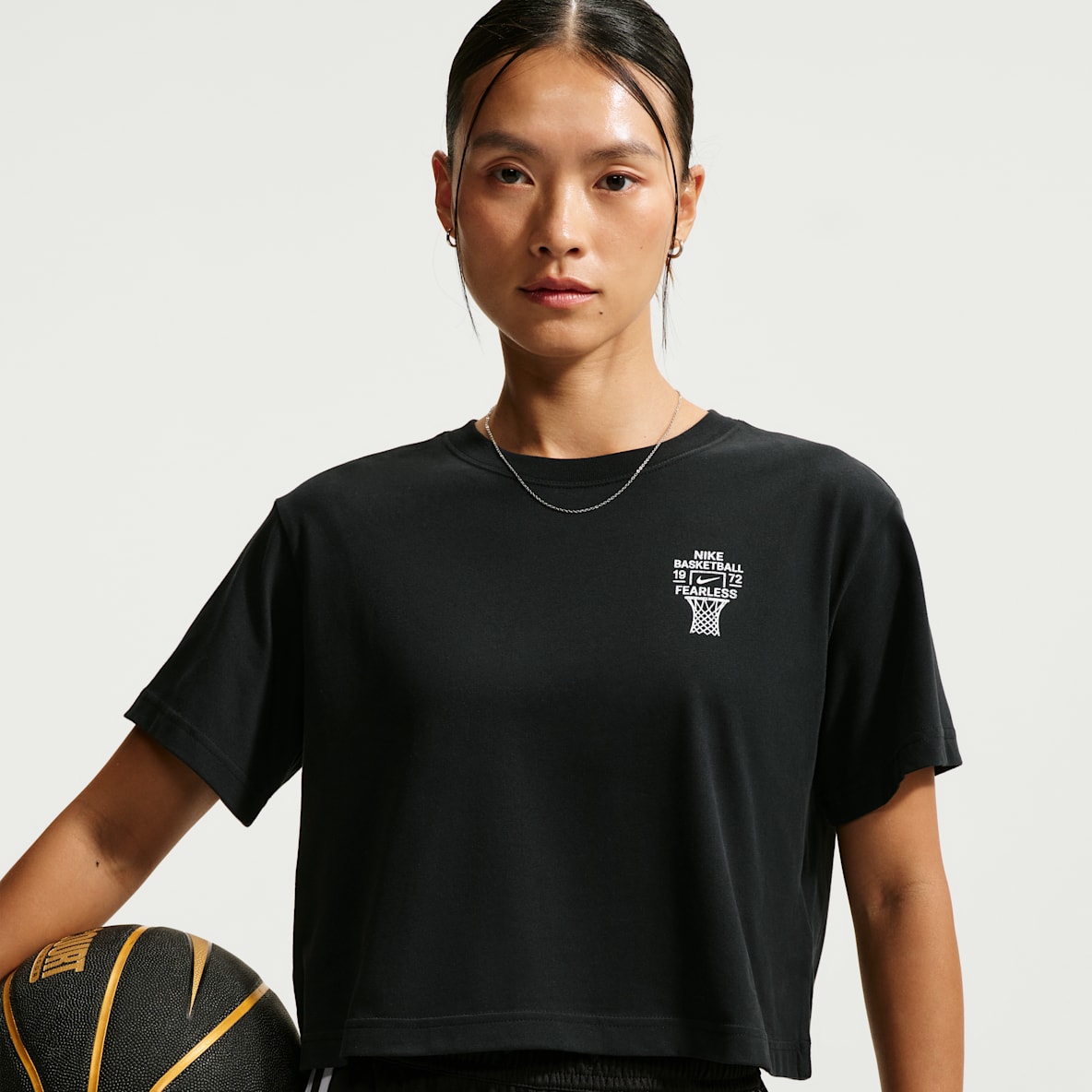 Nike Move 女款 Dri-FIT T 恤